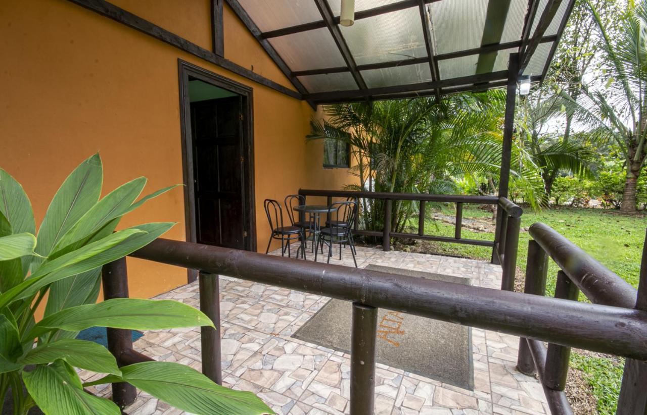 Cabanas Rio Escondido En La Fortuna Luaran gambar