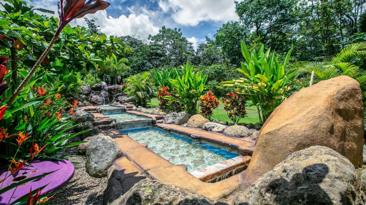 Cabanas Rio Escondido En La Fortuna Luaran gambar
