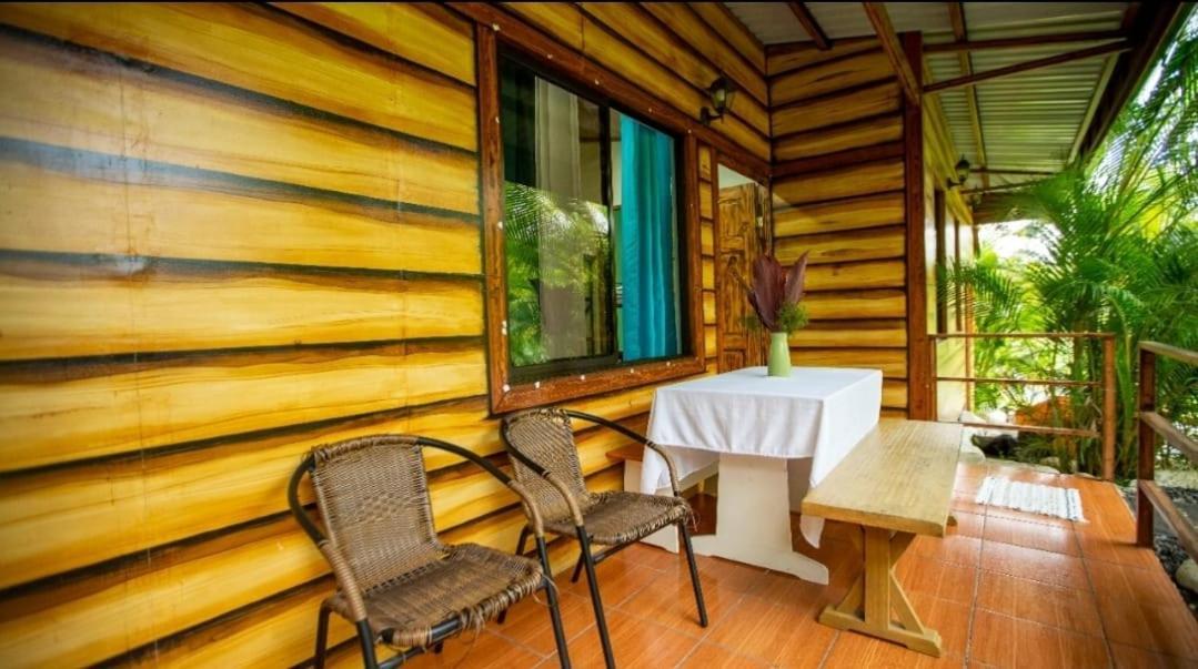 Cabanas Rio Escondido En La Fortuna Luaran gambar