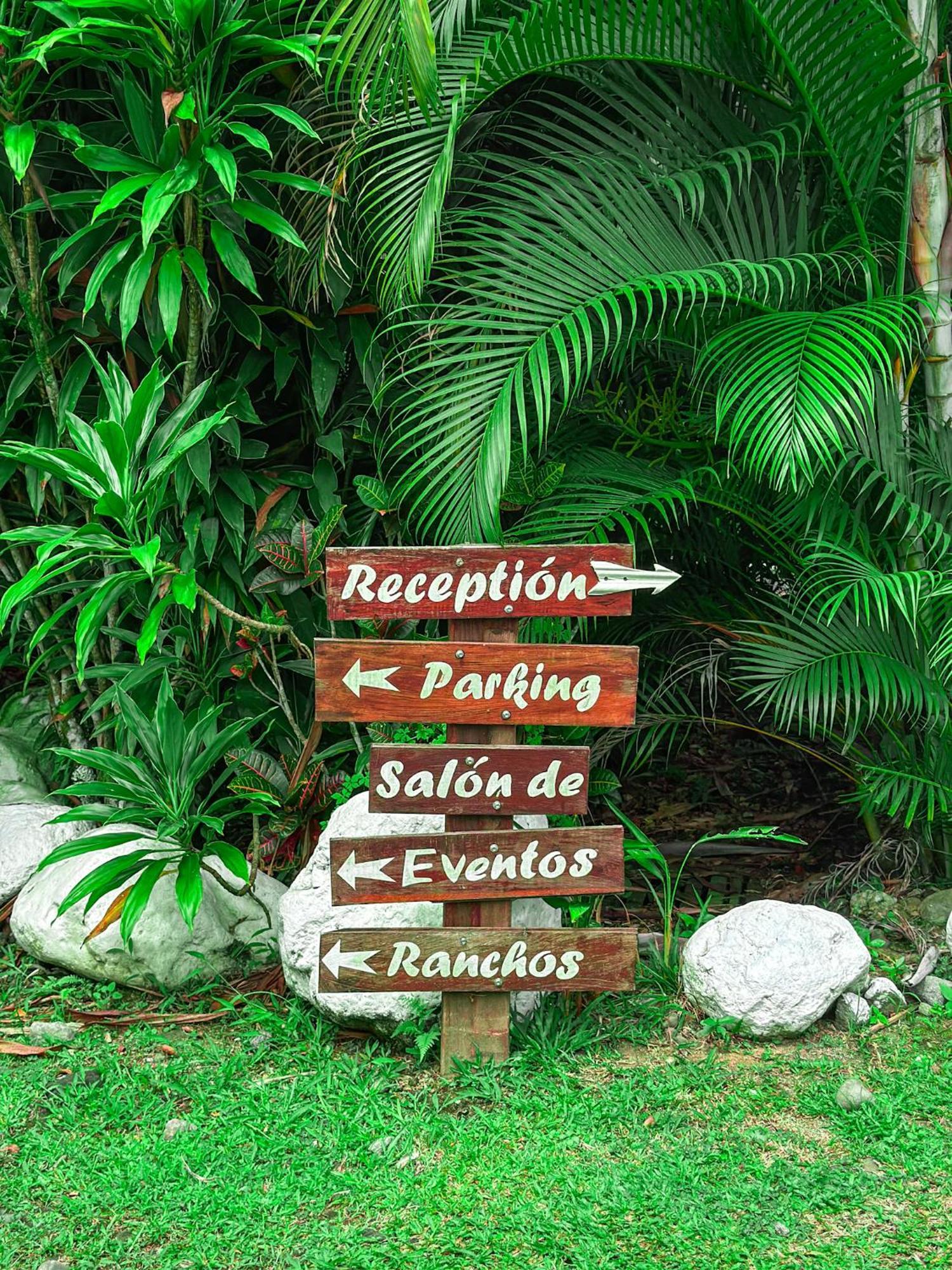 Cabanas Rio Escondido En La Fortuna Luaran gambar